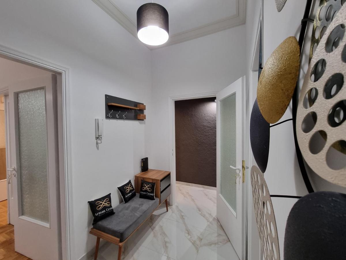 Arman Group Arya Apartment Атина Екстериор снимка